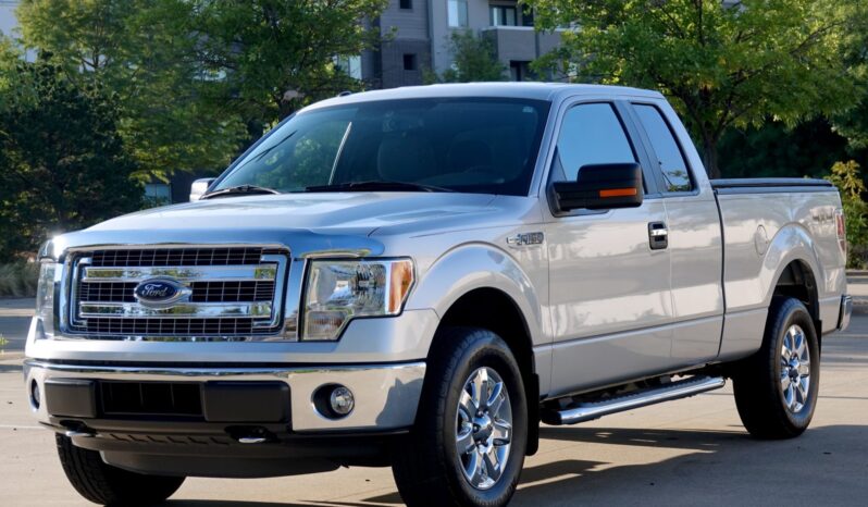 2014 Ford F-150 XLT SuperCab 4×4 1