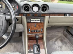 
										1988 Mercedes-Benz 560SL full									