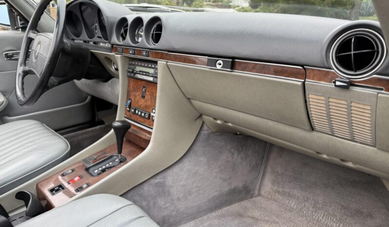 
								1988 Mercedes-Benz 560SL full									