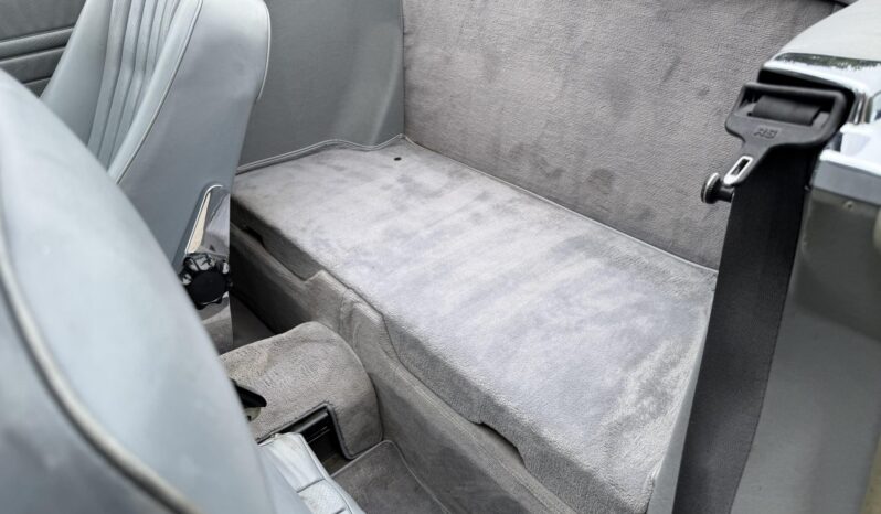 
								1988 Mercedes-Benz 560SL full									