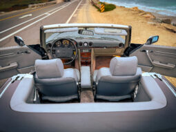 
										1988 Mercedes-Benz 560SL full									