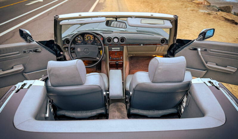 
								1988 Mercedes-Benz 560SL full									
