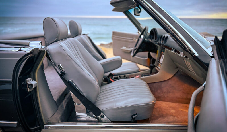 
								1988 Mercedes-Benz 560SL full									