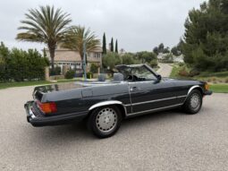 
										1988 Mercedes-Benz 560SL full									