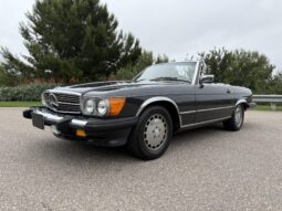 
										1988 Mercedes-Benz 560SL full									
