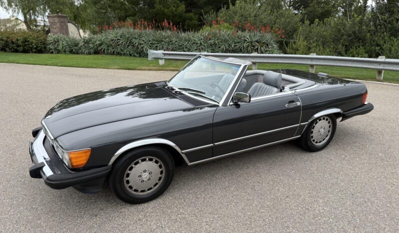 
								1988 Mercedes-Benz 560SL full									
