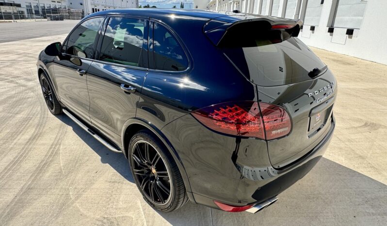 
								2014 Porsche Cayenne Turbo S full									