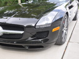 
										2012 Mercedes-Benz SLS AMG Roadster full									