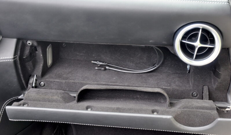 
								2012 Mercedes-Benz SLS AMG Roadster full									