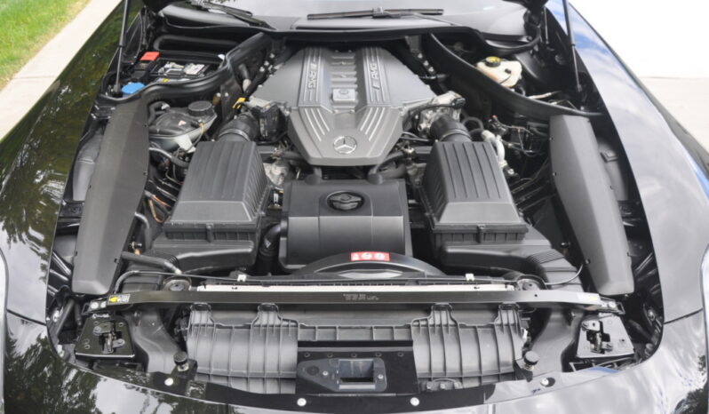 
								2012 Mercedes-Benz SLS AMG Roadster full									