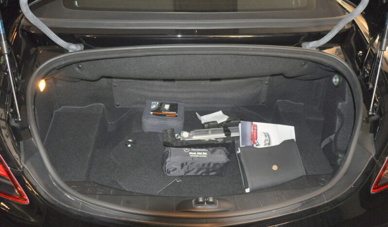 
								2012 Mercedes-Benz SLS AMG Roadster full									