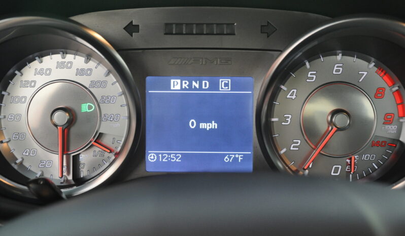 
								2012 Mercedes-Benz SLS AMG Roadster full									