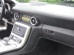 
										2012 Mercedes-Benz SLS AMG Roadster full									