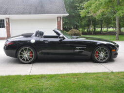 
										2012 Mercedes-Benz SLS AMG Roadster full									
