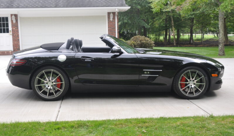 
								2012 Mercedes-Benz SLS AMG Roadster full									
