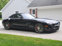 
										2012 Mercedes-Benz SLS AMG Roadster full									