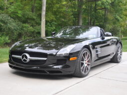 
										2012 Mercedes-Benz SLS AMG Roadster full									
