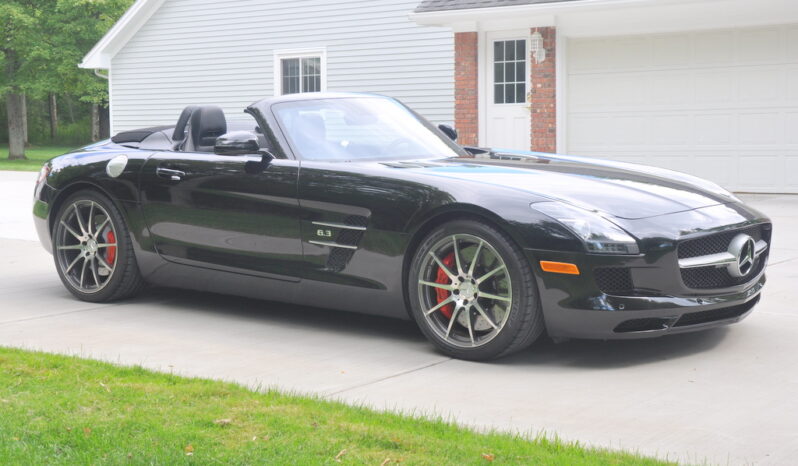 
								2012 Mercedes-Benz SLS AMG Roadster full									