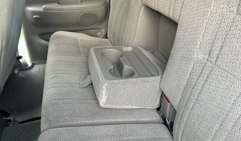 
								2001 Toyota Tundra SR5 Access Cab V8 full									