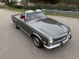 
										1970 Mercedes-Benz 280SL full									