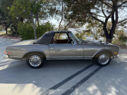 
										1970 Mercedes-Benz 280SL full									