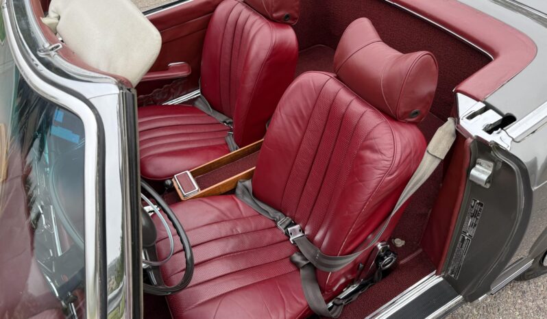 
								1970 Mercedes-Benz 280SL full									