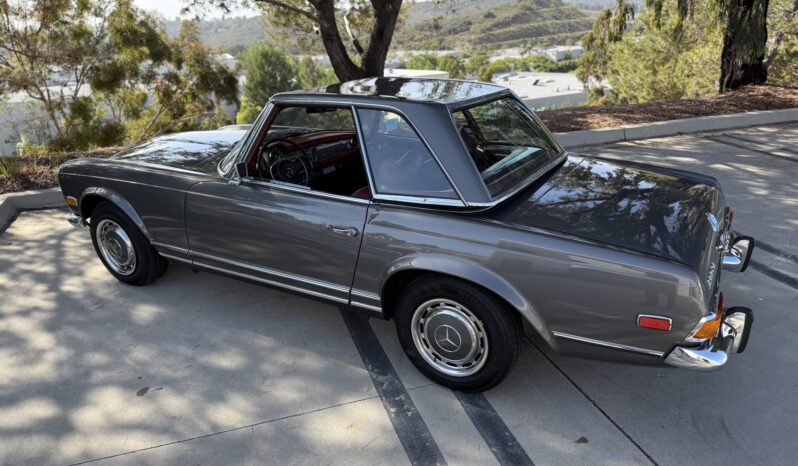 
								1970 Mercedes-Benz 280SL full									