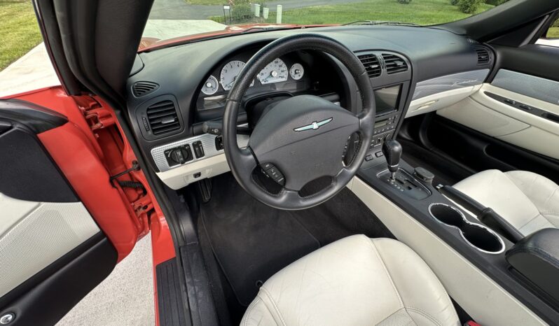 
								2003 Ford Thunderbird 007 Edition full									