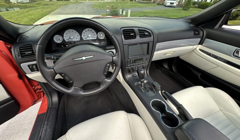 
								2003 Ford Thunderbird 007 Edition full									