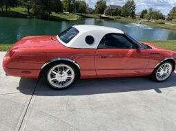 
										2003 Ford Thunderbird 007 Edition full									