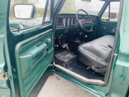 
										1978 Ford F-250 Custom 4×4 4-Speed full									