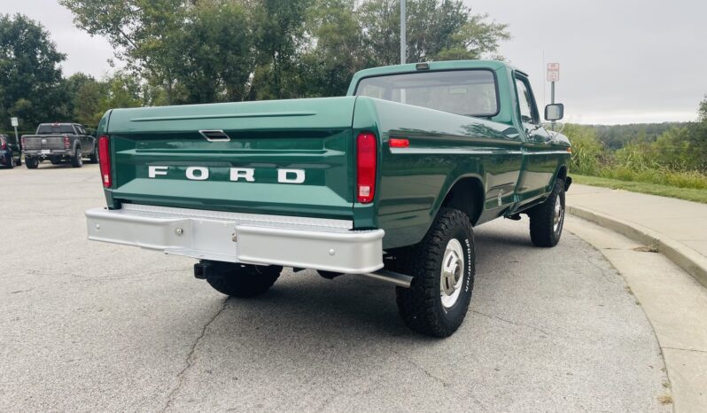 
								1978 Ford F-250 Custom 4×4 4-Speed full									