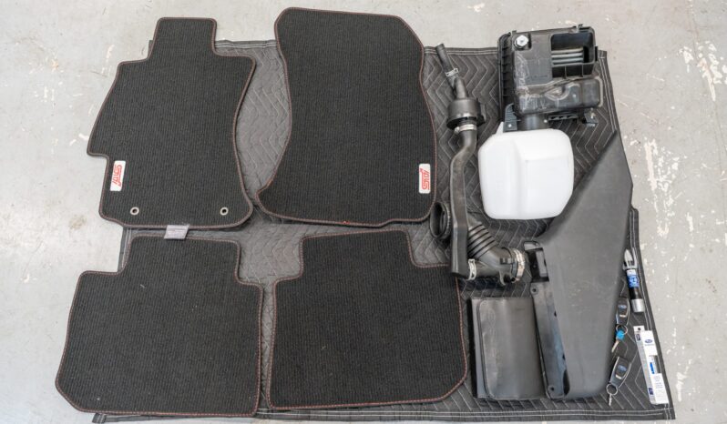 
								2016 Subaru WRX STi Limited full									