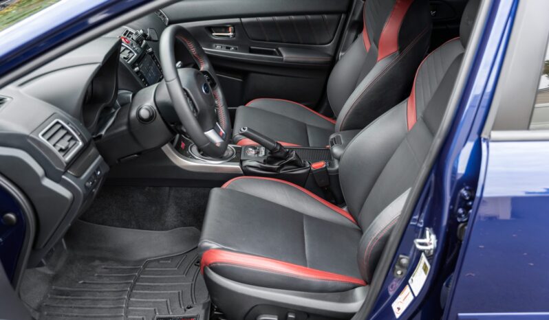 
								2016 Subaru WRX STi Limited full									