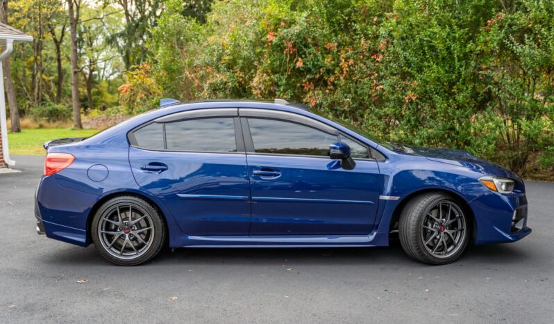
								2016 Subaru WRX STi Limited full									