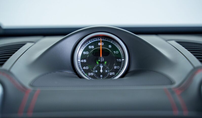 
								2014 Porsche Cayenne GTS full									