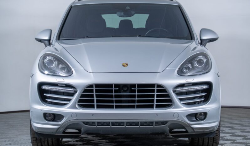 
								2014 Porsche Cayenne GTS full									