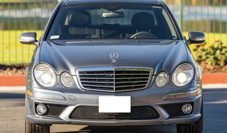 
								2008 Mercedes-Benz E63 AMG full									