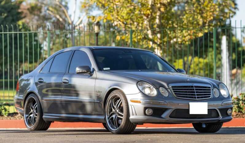 
								2008 Mercedes-Benz E63 AMG full									