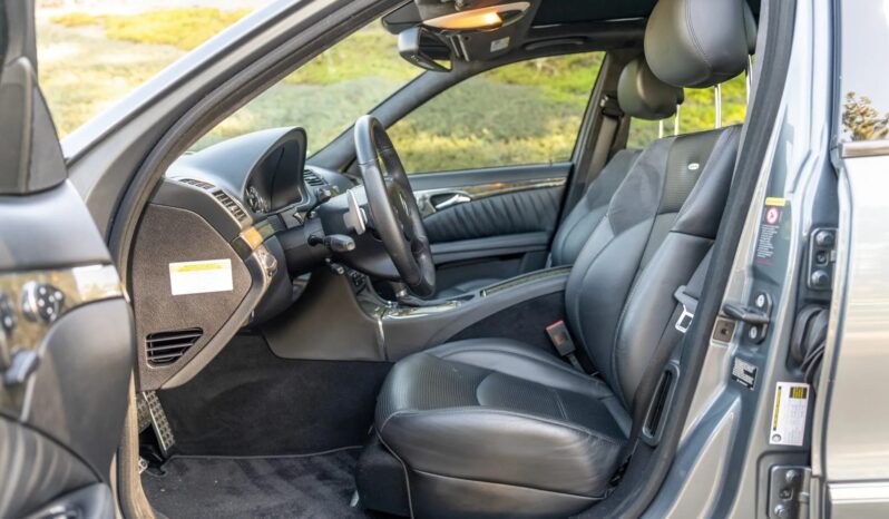 
								2008 Mercedes-Benz E63 AMG full									