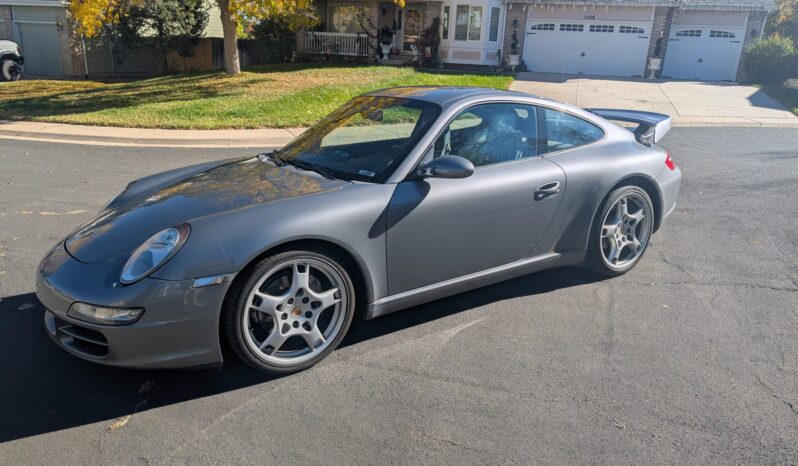 
								2005 Porsche 911 Carrera Coupe 6-Speed full									