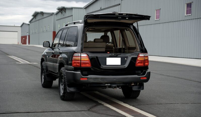 
								2000 Toyota Land Cruiser UZJ100 full									