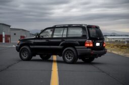 
										2000 Toyota Land Cruiser UZJ100 full									