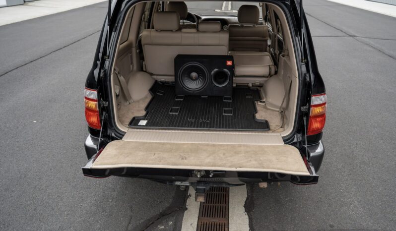 
								2000 Toyota Land Cruiser UZJ100 full									