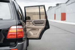 
										2000 Toyota Land Cruiser UZJ100 full									