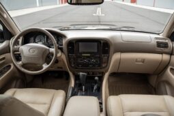 
										2000 Toyota Land Cruiser UZJ100 full									