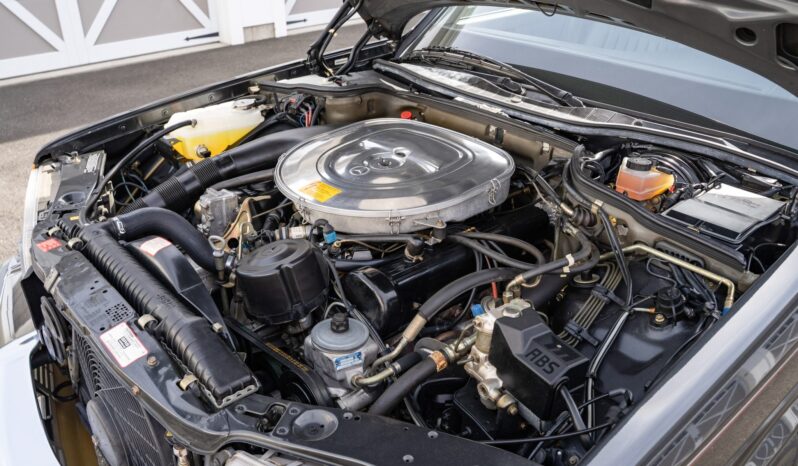 
								1988 Mercedes-Benz 420SEL full									