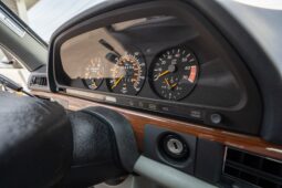 
										1988 Mercedes-Benz 420SEL full									