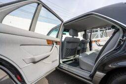 
										1988 Mercedes-Benz 420SEL full									