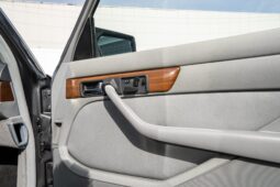 
										1988 Mercedes-Benz 420SEL full									